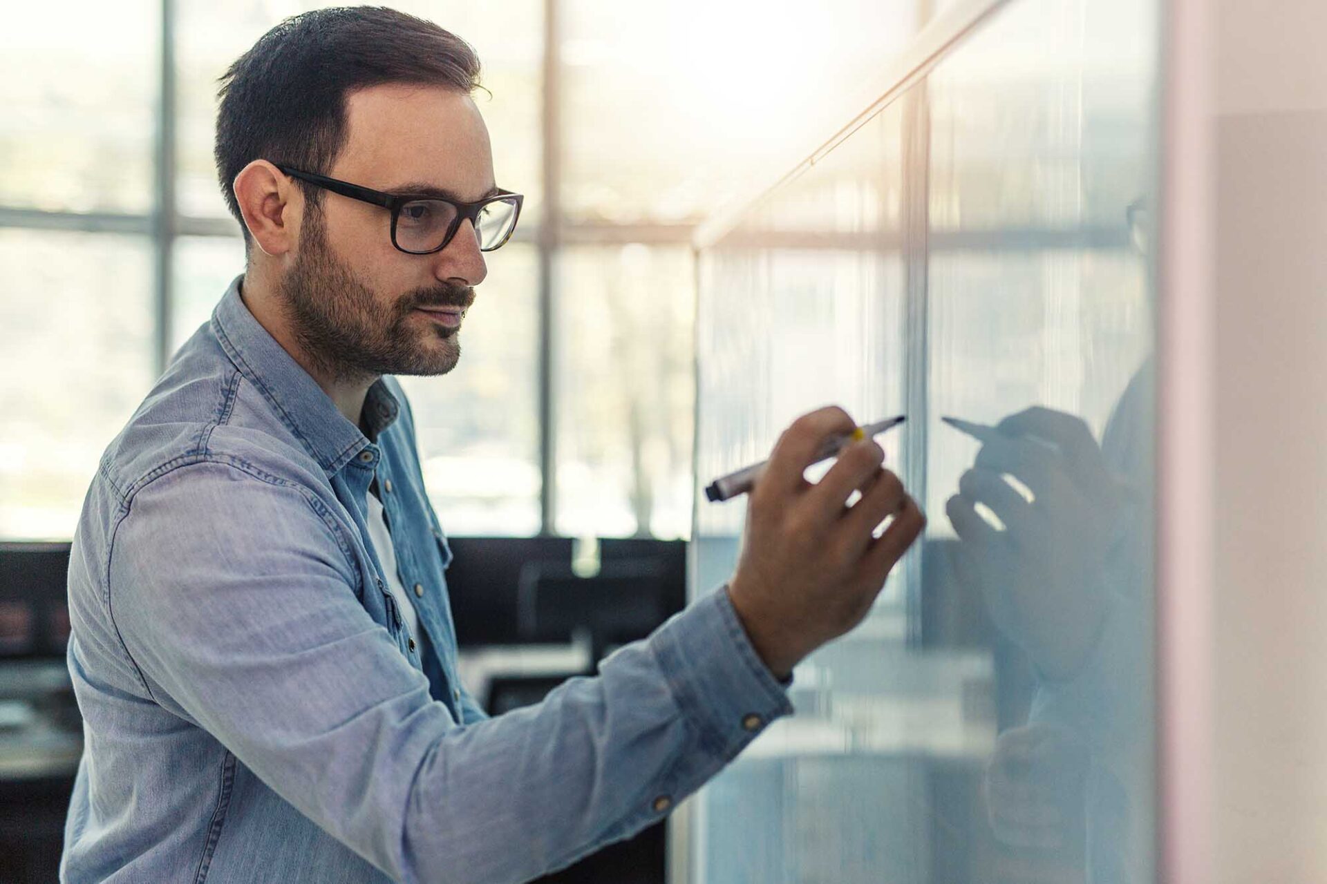 Professional mapping ERP workflow to optimize financial close process with Trintech integration